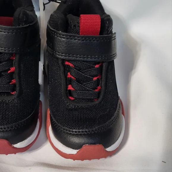 Cat & Jack Toddler Boys NWT Black Jordie Basketball High Top Sneakers Size 5T - Picture 5 of 12